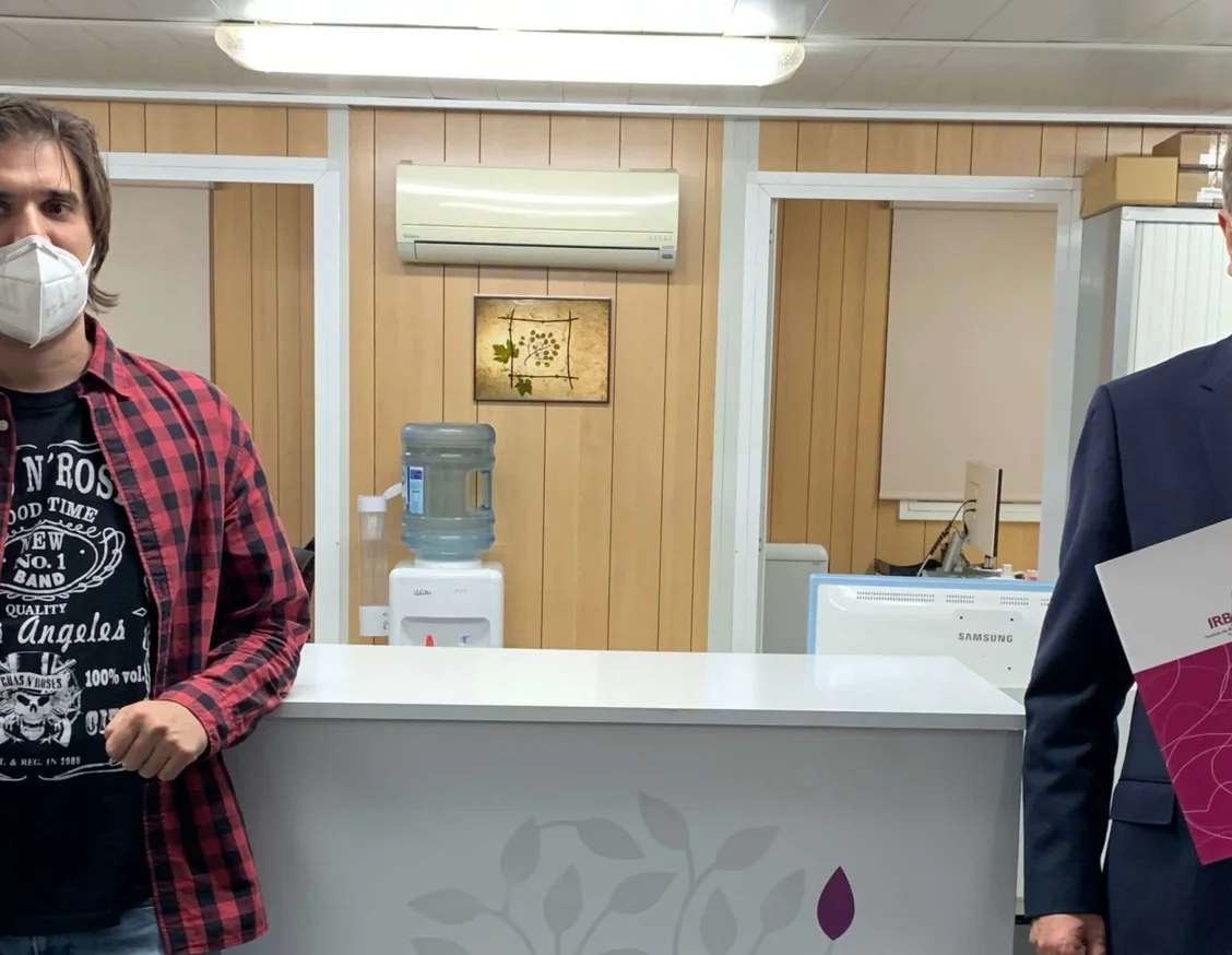 Agroferti Tractaments i Serveis renueva su colaboración con el IRBLleida