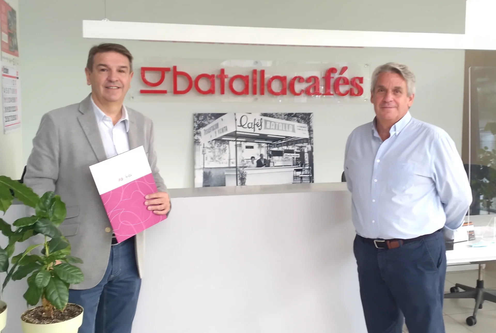 Cafès Batalla renueva su colaboración con el IRBLleida