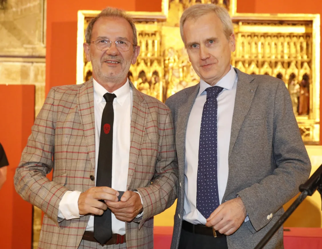 El Director Clínico Territorial de Enfermedades Respiratorias Crónicas de Lleida, Ferran Barbé, recibe la insignia de oro de la Sociedad Española de Neumología y Cirugía Torácica