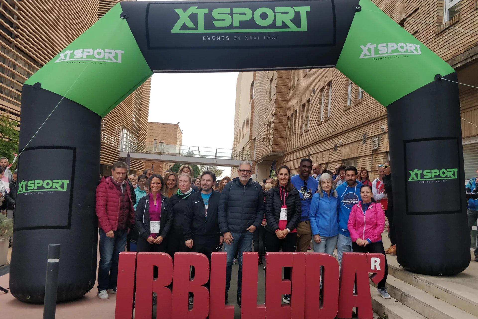 Més de 200 persones participen a la 1a Marxa IRBLleida