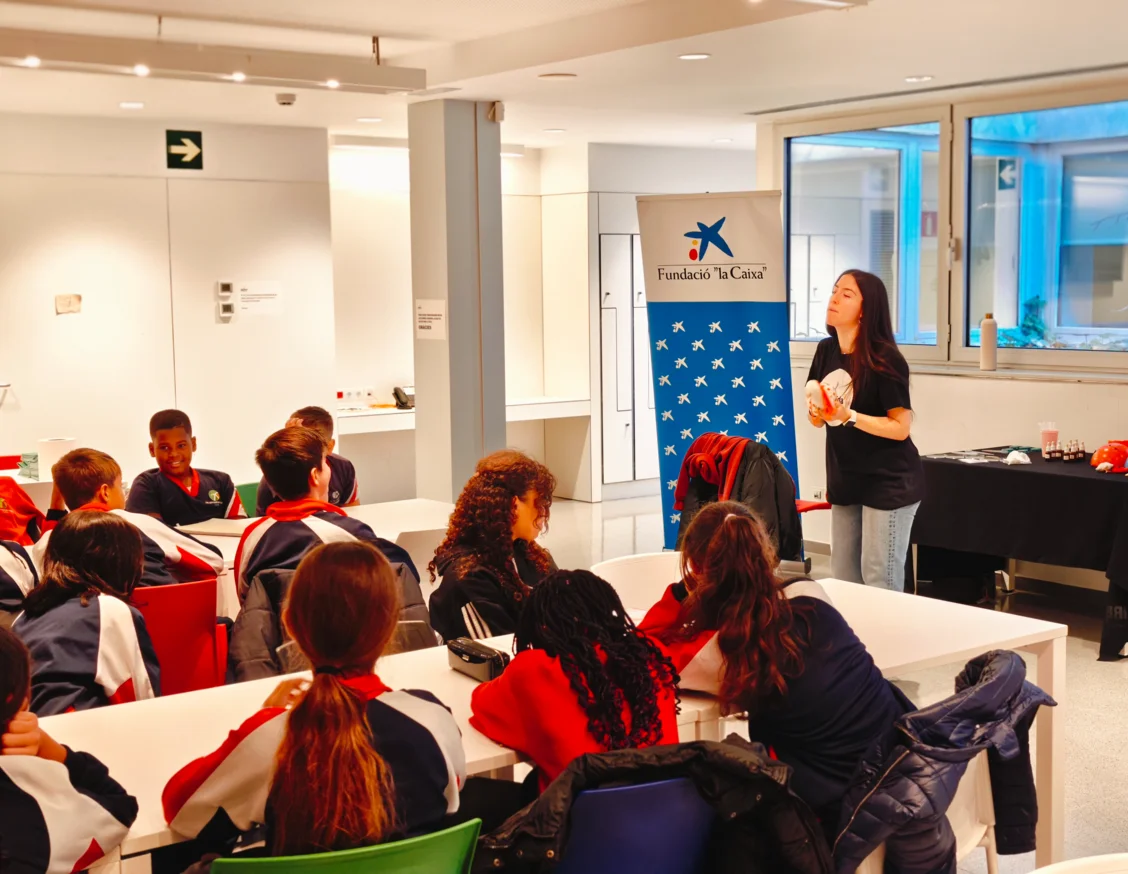 Cerca de 750 niños de 1º de ESO realizan un taller científico en el IRBLleida el curso 2024-2025