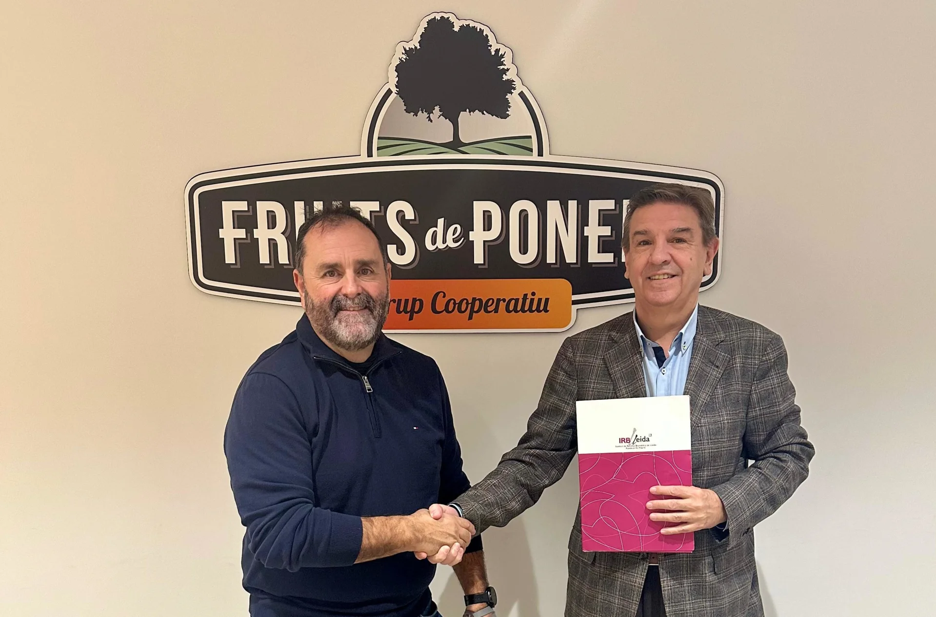Fruits de Ponent renueva su colaboración con el IRBLleida