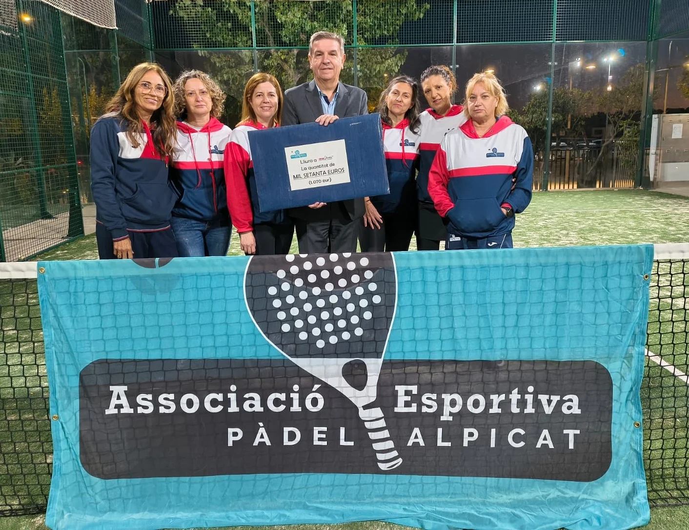 L'Associació Esportiva Pàdel Alpicat recapta més de 1.000 € per l'IRBLleida