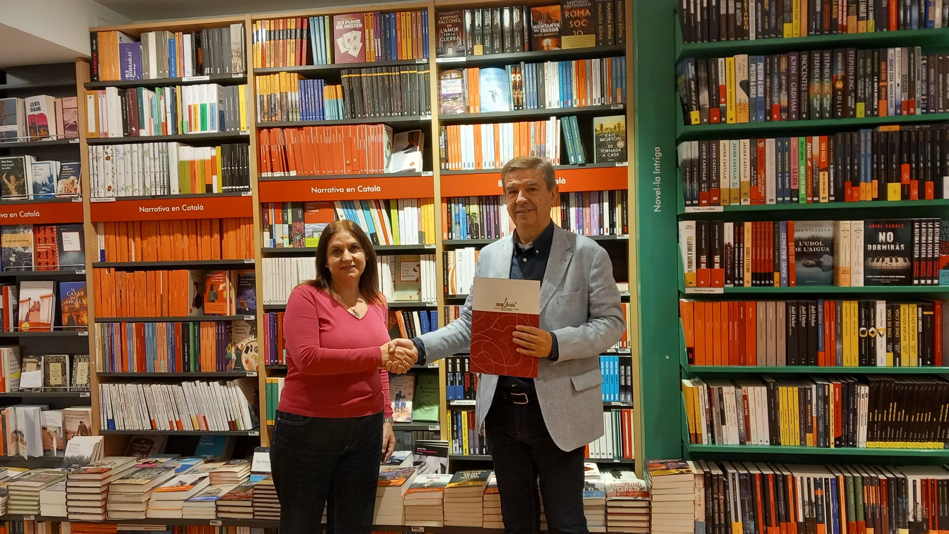 Llibreria i Papereria Caselles renews its collaboration with IRBLleida