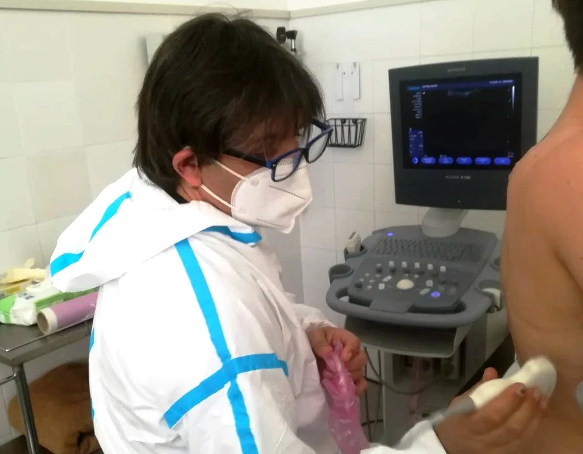 L’ecografia pulmonar presenta una major precisió que la radiografia de tòrax per al diagnòstic de pneumònia per COVID-19