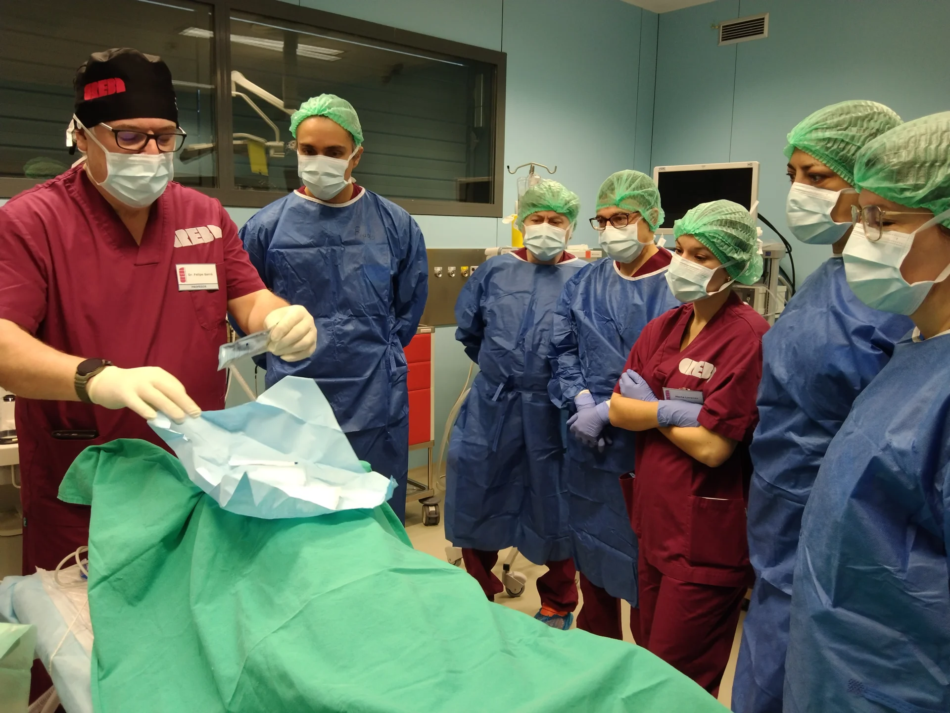 Profesionales de Urgencias de Arnau de Vilanova se forman en el CREBA en procedimientos torácicos